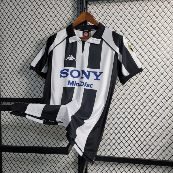 Juventus FC 1997 1998 Player Home Shirt 03