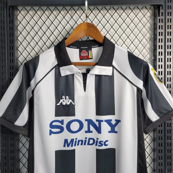 Juventus FC 1997 1998 Player Home Shirt 04