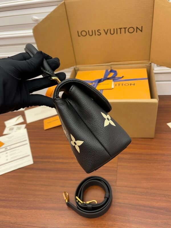 Louis Vuitton M45978
