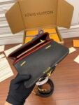 Louis Vuitton M45978