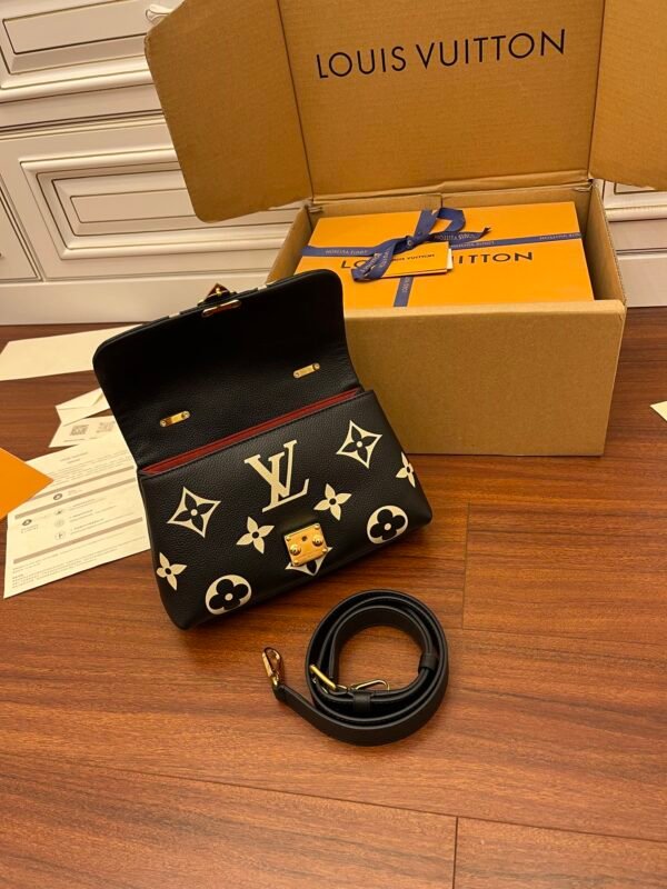 Louis Vuitton M45978