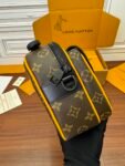 Louis Vuitton M46688