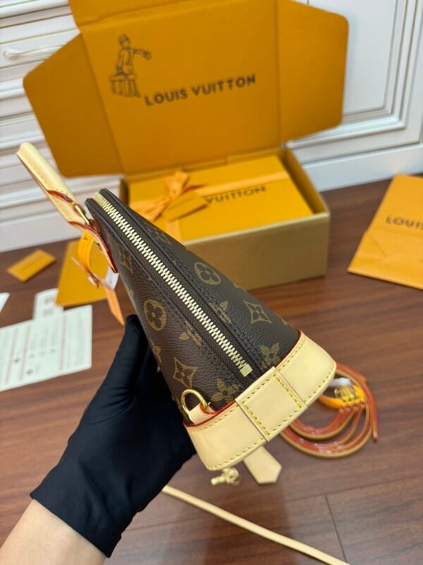 Louis Vuitton M47132