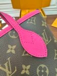 Louis Vuitton M12106