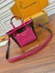 Louis Vuitton M12106