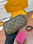 Louis Vuitton M12106