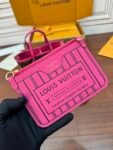 Louis Vuitton M12106