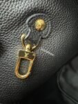 Louis Vuitton M11946