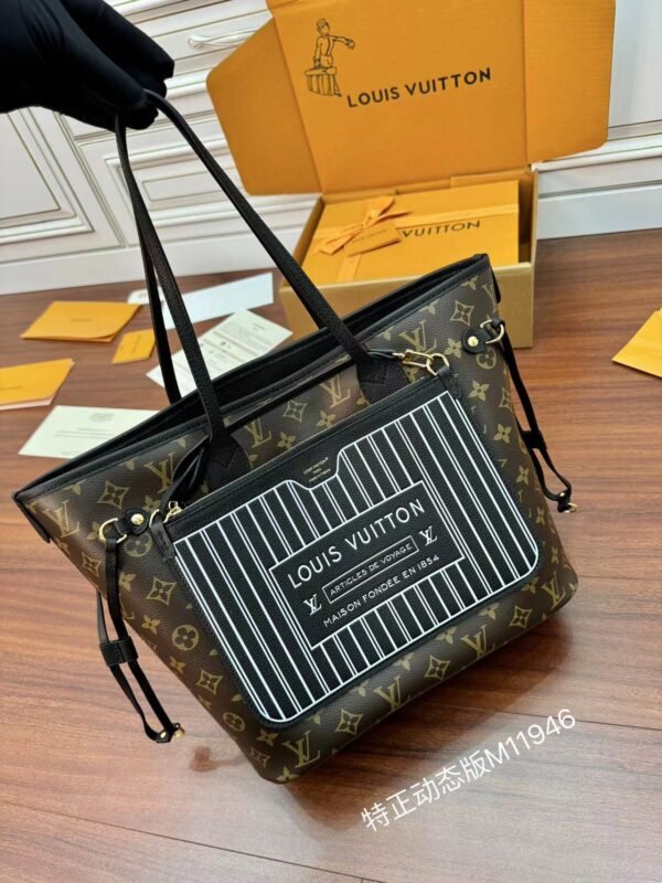 Louis Vuitton M11946