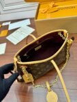 Louis Vuitton M13014