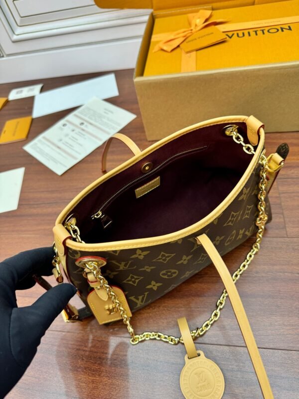Louis Vuitton M13014