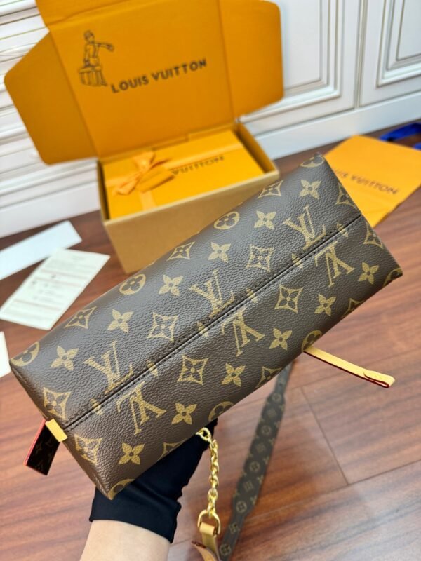 Louis Vuitton M13014