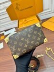 Louis Vuitton M13146