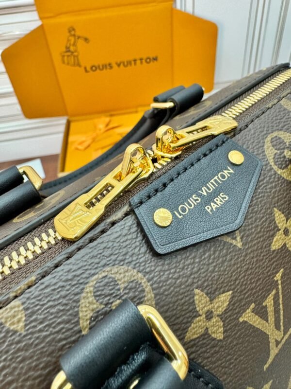 Louis Vuitton M13146