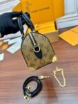 Louis Vuitton M13146