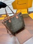 Louis Vuitton M12061