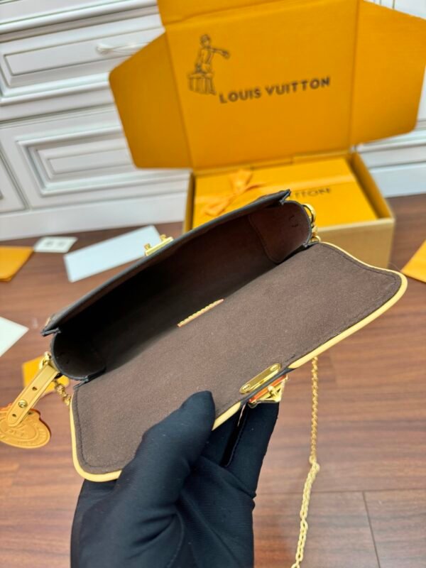 Louis Vuitton M13566