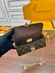 Louis Vuitton M13566