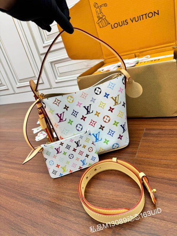 Louis Vuitton M13089