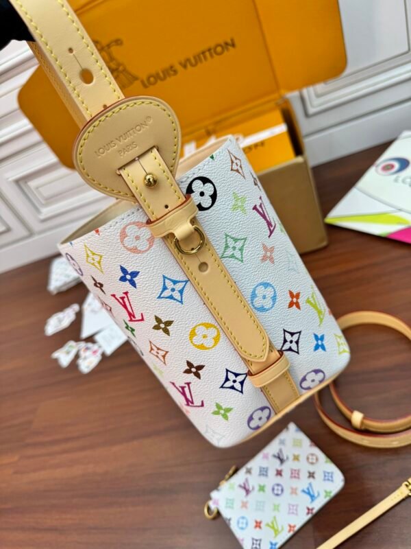 Louis Vuitton M13089