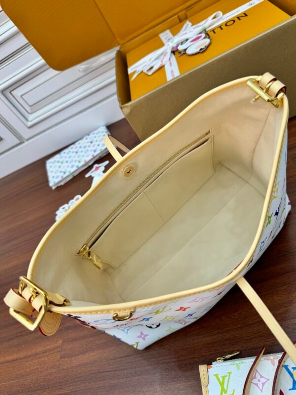 Louis Vuitton M13661
