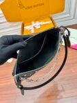 Louis Vuitton M13663