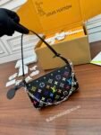 Louis Vuitton M13663