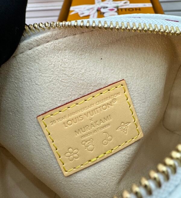 Louis Vuitton M13391