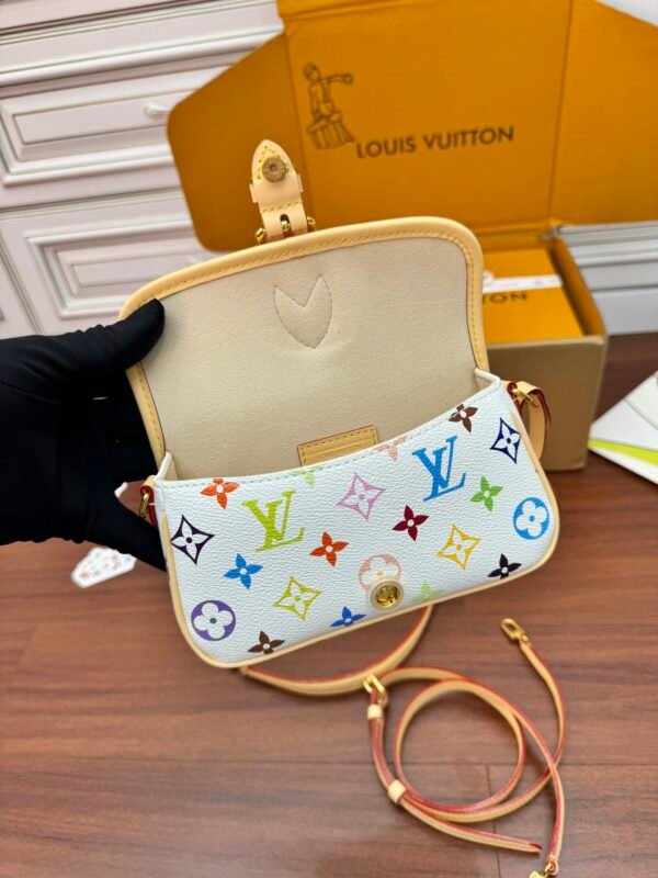 Louis Vuitton M14194