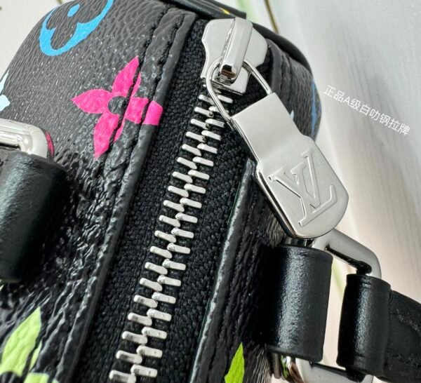 Louis Vuitton M13406