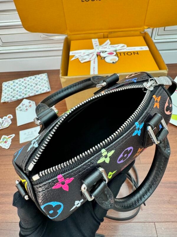 Louis Vuitton M13406