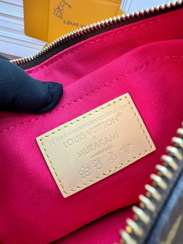 Louis Vuitton M13271