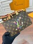 Louis Vuitton M13271