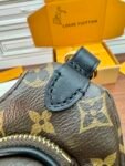 Louis Vuitton M14806