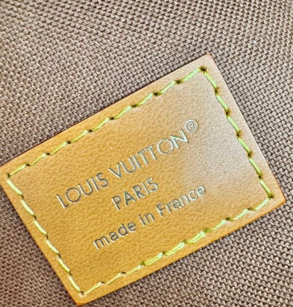 Louis Vuitton M14019