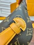 Louis Vuitton M14019
