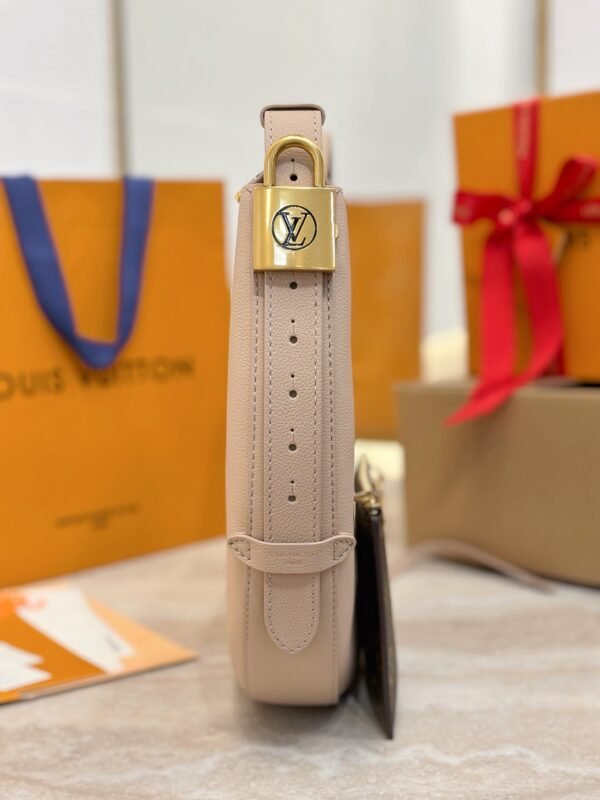 Louis Vuitton M14635