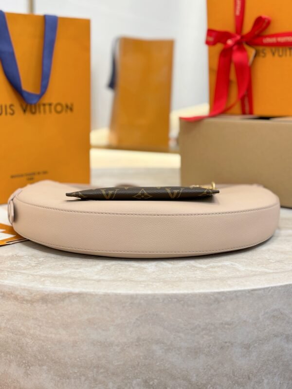 Louis Vuitton M14635
