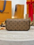 Louis Vuitton M26587