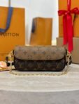 Louis Vuitton M26587